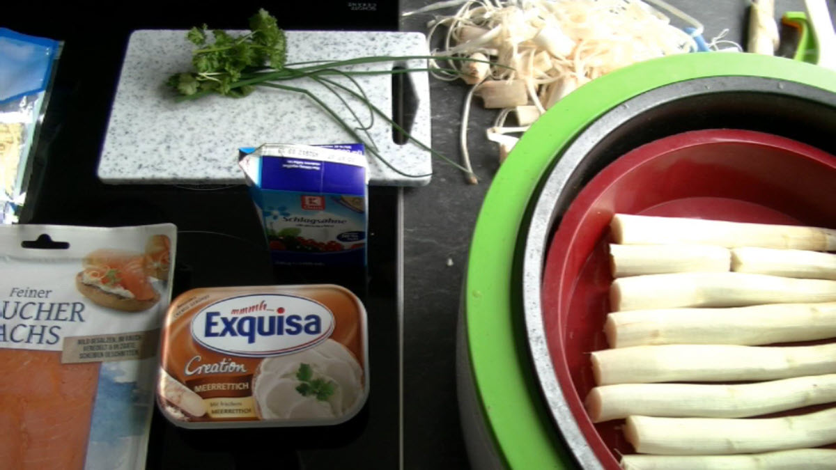 spargel mit lachs aus der Heissluftfritteuse-000